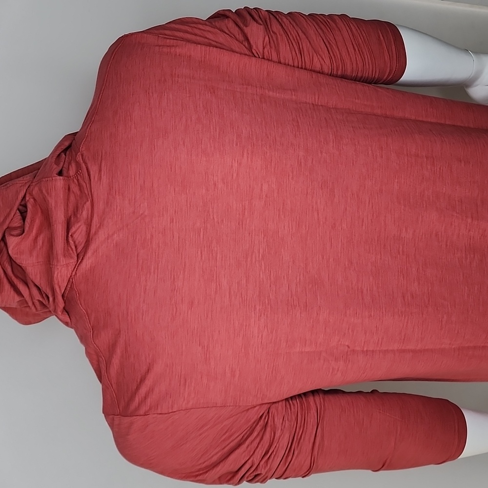 SPYDER ACTIVE MEN'S LARGE TSHIRT WITH HOODIE, RED COLOR - Picture 4 of 13